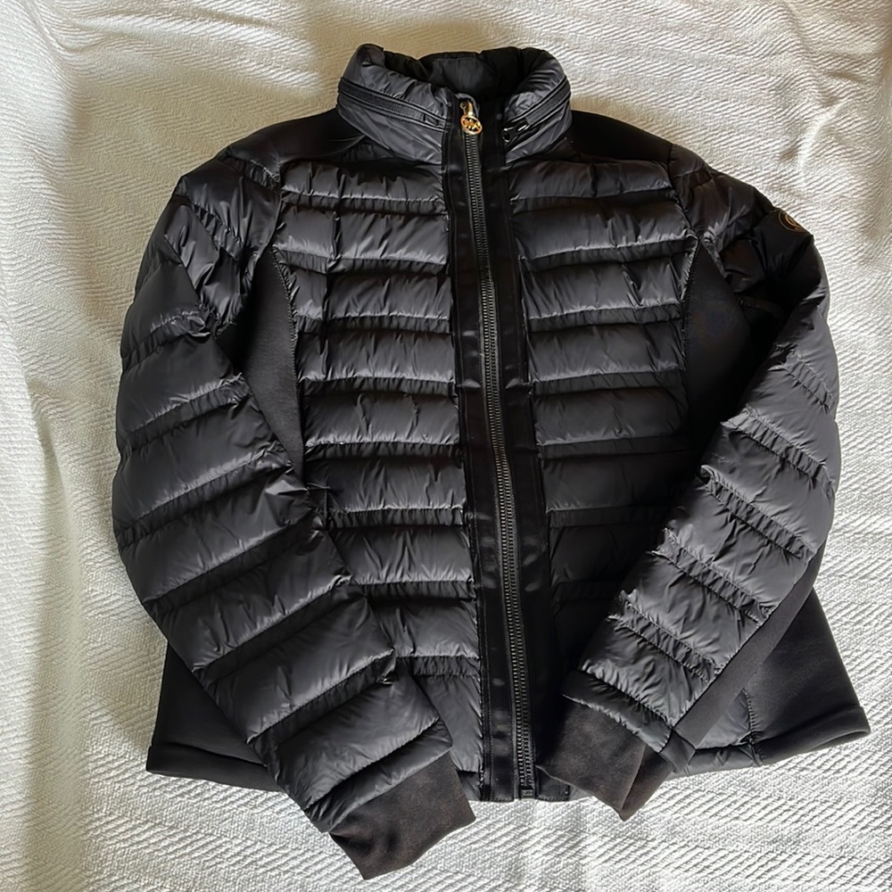 Michael Kors puffer (down)with stretch side panels, Winter Jacket, hideaway hood